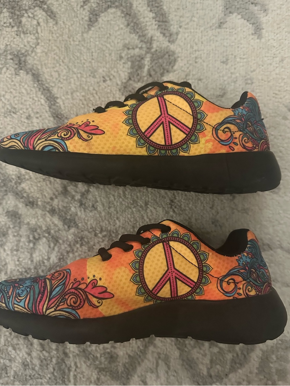 Boho Peace Sign Athletic Sneakers - Yellow & Pink. Excellent condition sz8